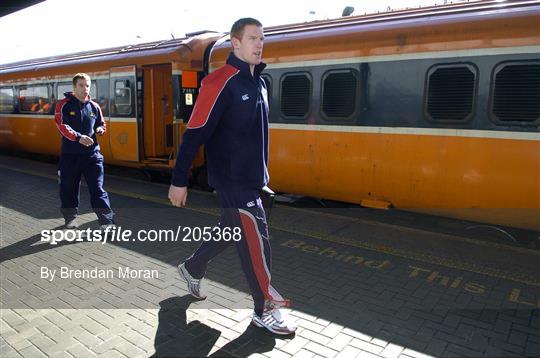 Munster Rugby team arrive in Dublin ahead of Quarter-Final game