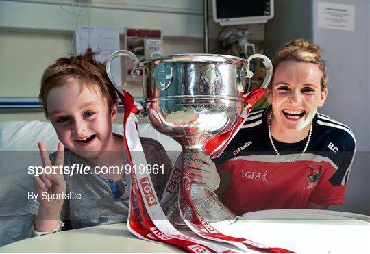 Victorious All-Ireland Ladies Football Champions Visit Temple Street Children's Hospital