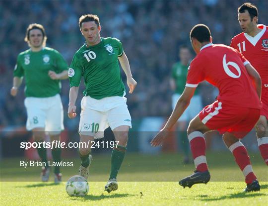 Republic of Ireland v Wales - 2008 European Championship Qualifier