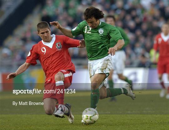 Republic of Ireland v Wales - 2008 European Championship Qualifier