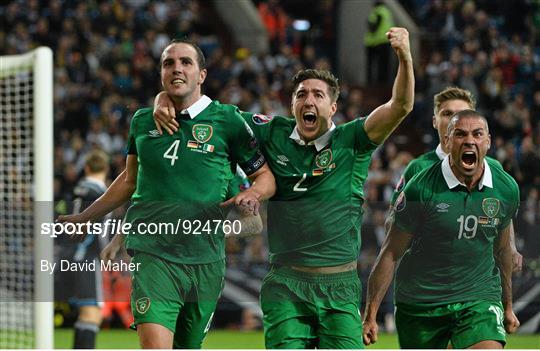 Germany v Republic of Ireland - UEFA EURO 2016 Championship Qualifer Group D