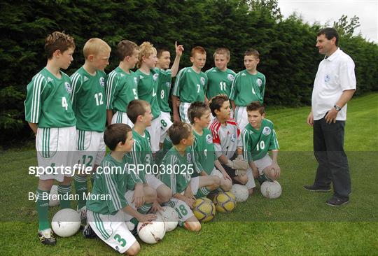 Denis Irwin passes on tips to Irish team ahead of Danone Nations Cup World Final