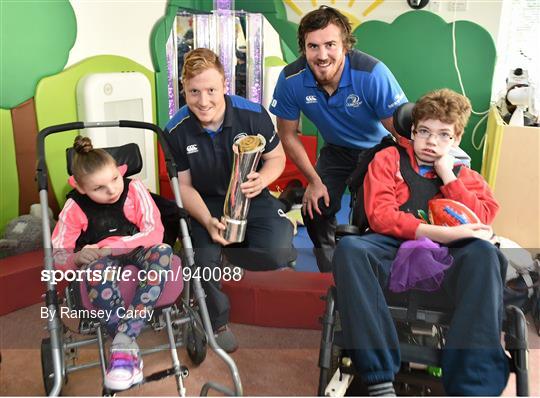 LauraLynn gets a visit from Leinster Rugby