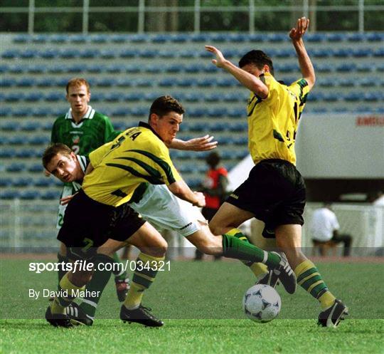 Australia v Republic of Ireland - 1999 FIFA World Youth Championship Group C Round 3