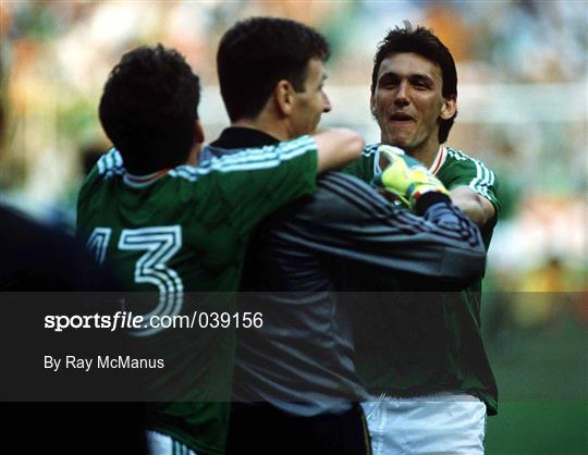 Republic of Ireland v Romania - FIFA World Cup 1990 Round of 16