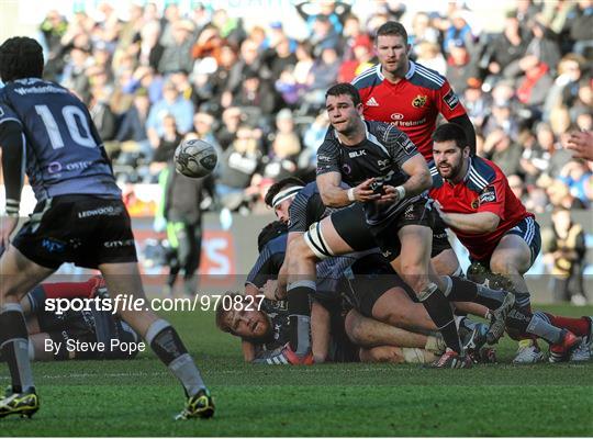 Ospreys v Munster - Guinness PRO12 Round 17