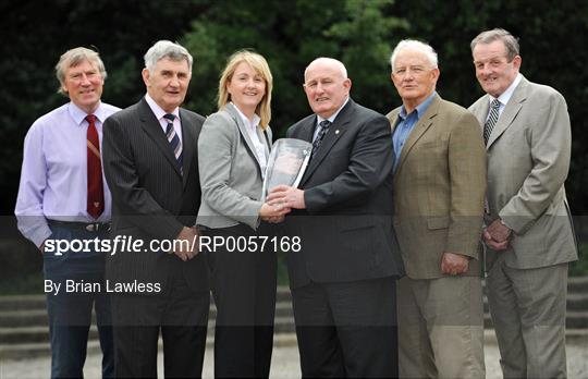 Paddy Doherty Honoured with MBNA Kick Fada Hall of Fame Award