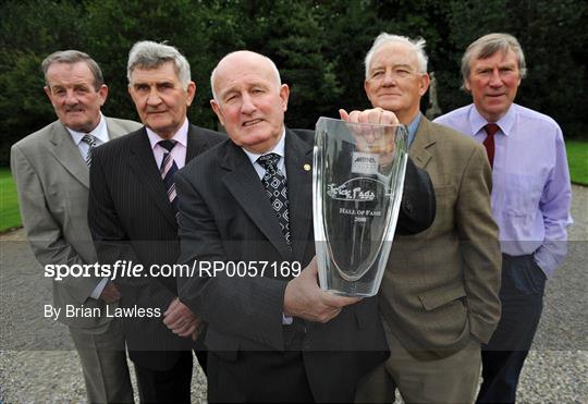 Paddy Doherty Honoured with MBNA Kick Fada Hall of Fame Award