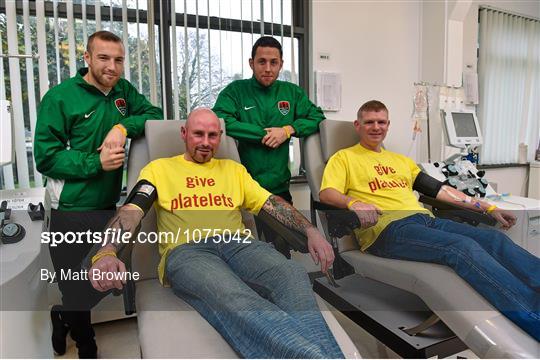 Cork City Players Visit St. Finbarr’s Hospital Platelet Clinic, Cork, in Support of Platelet Donation