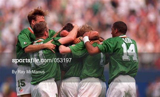 Republic of Ireland v Italy - FIFA World Cup 1994 Group E Republic of Ireland v Italy - FIFA World Cup 1994 Group E