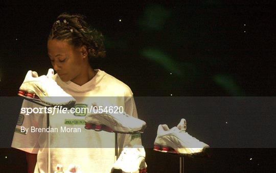 Nike hot sale shox launch