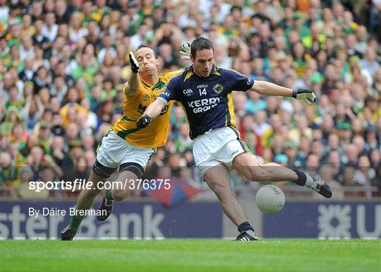 Kerry's Colm Cooper and Michael Burke of Meath - 367052