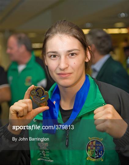 European Lightweight Champion Katie Taylor returns home