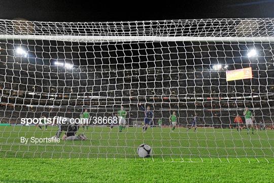 Republic of Ireland v France - FIFA 2010 World Cup Qualifying Play-Off 1st leg Republic of Ireland v France - FIFA 2010 World Cup Qualifying Play-Off 1st leg