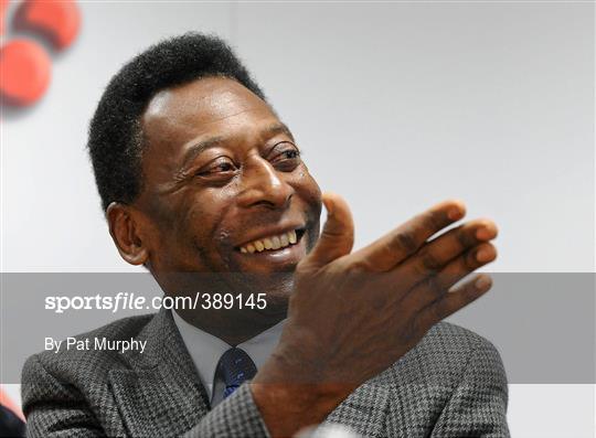 Pelé Press Conference