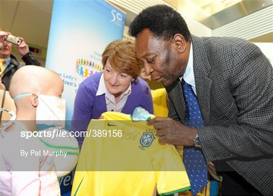 Pelé Visits Our Lady's Children's Hospital, Crumlin
