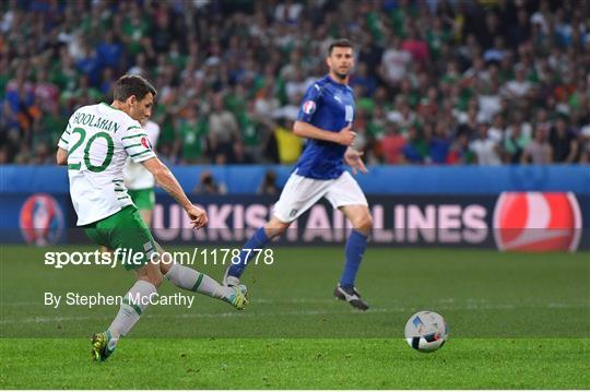 Italy v Republic of Ireland - UEFA Euro 2016 Group E Italy v Republic of Ireland - UEFA Euro 2016 Group E