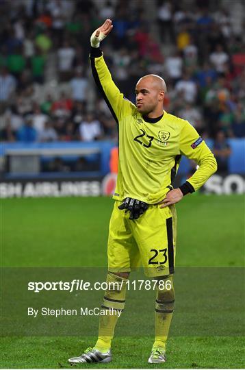 Italy v Republic of Ireland - UEFA Euro 2016 Group E Italy v Republic of Ireland - UEFA Euro 2016 Group E