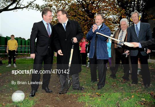 An Taoiseach Brian Cowen at 'Turning of the Sod'  for the New Parnells’ GAA club Development