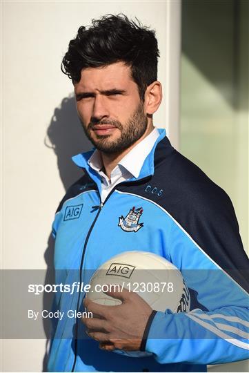 Sam Maguire and Dublin players visit AIG