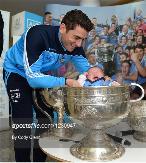 Sam Maguire and Dublin players visit AIG Sam Maguire and Dublin players visit AIG