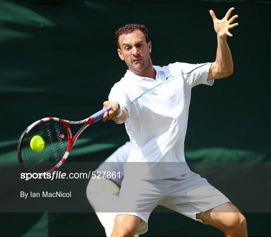 Adrian Mannarino v Conor Niland - The Championships - Wimbledon 2011 - Round 1