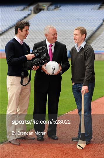 Launch of Season Two of Round the Square and the Unveiling of the 2011 GAA.ie Championship Columnists