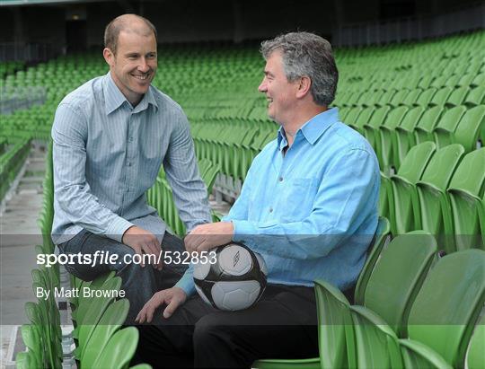 Kenny Cunningham Introduced as Airtricity XI Assistant Manager for the Dublin Super Cup