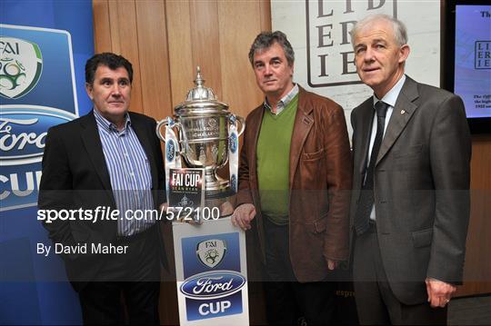 The Official Book of the FAI Cup by Sean Ryan Launch