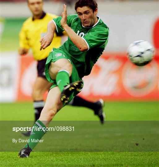 Russia v Republic of Ireland - UEFA European Championship 2004 Qualifier Group 10