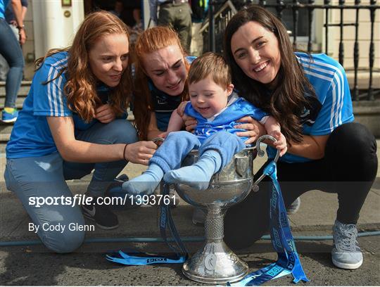 All-Ireland Senior Ladies Football Champions visit to Temple Street Children's Hospital