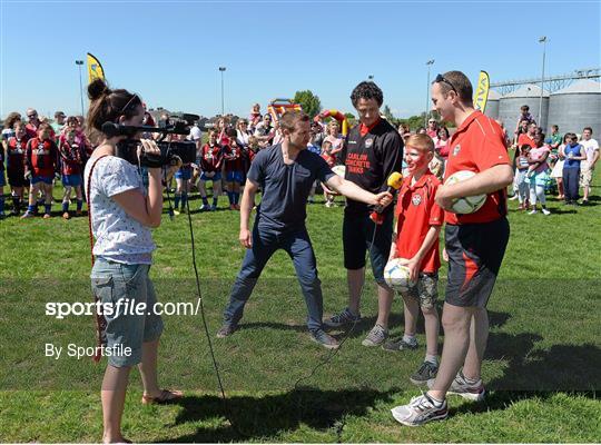 Aviva Club of the Month Presentation to Parkville United FC Aviva Club of the Month Presentation to Parkville United FC